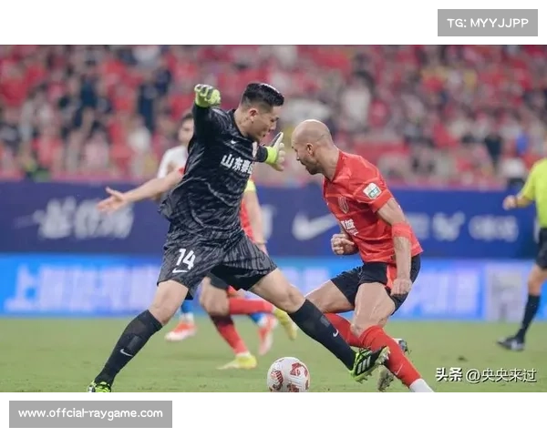 佛得角球员超远长传意外破门引爆全场成为比赛关键转折点